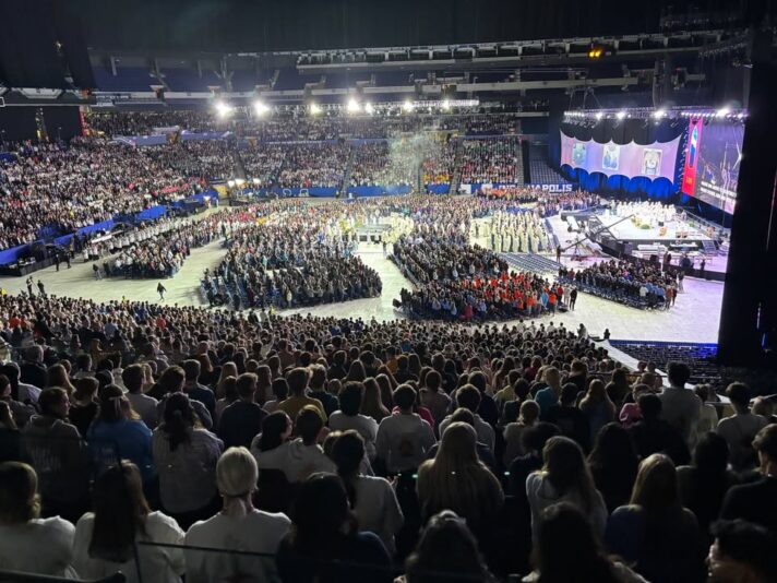 fb-272481673538_1308982357924816