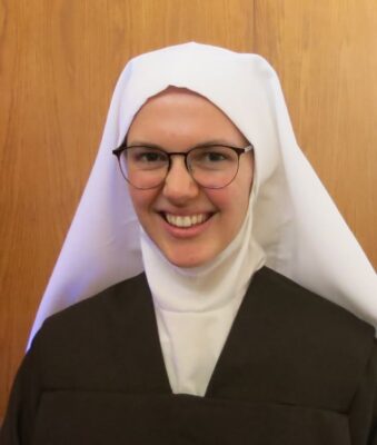 fb-237429376316965_1298526685649300