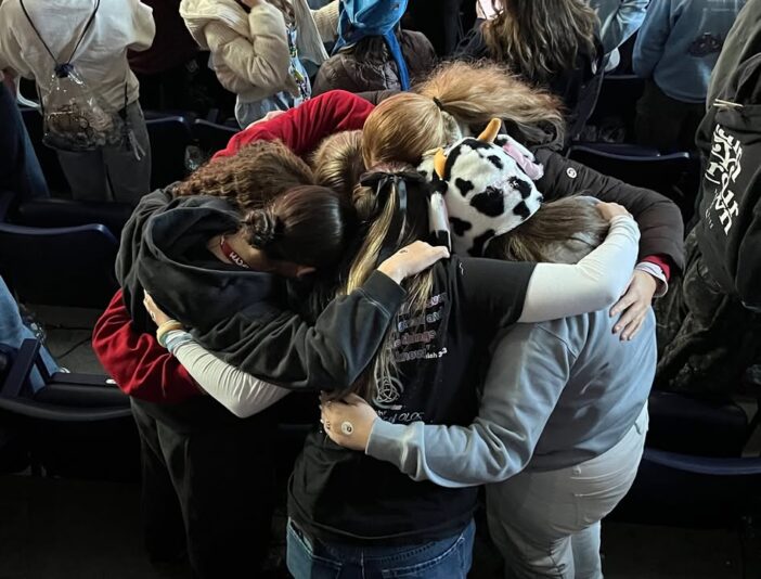 fb-147325878647167_1262153712617229