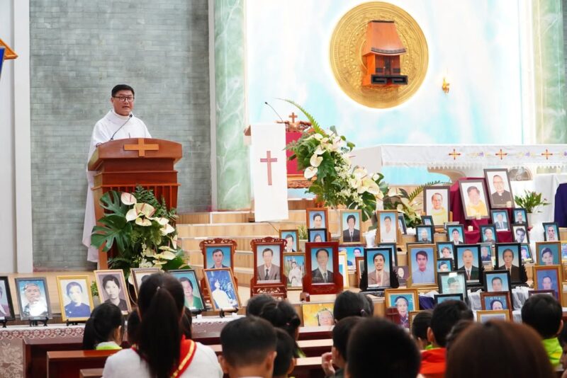 fb-161015470626458_1259093522921386