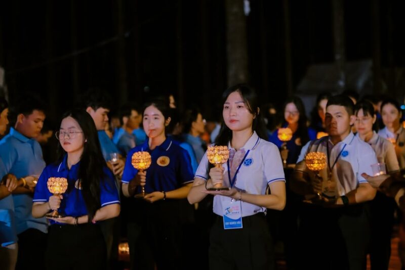 fb-585442494803518_1261788069319073