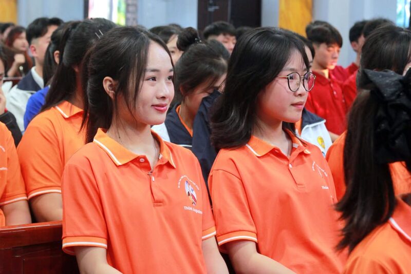 fb-1578851229095483_1254348280069744