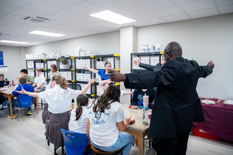 fb-695846880481318_832748312720599