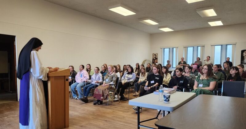 fb-116343758405910_1278498550974383