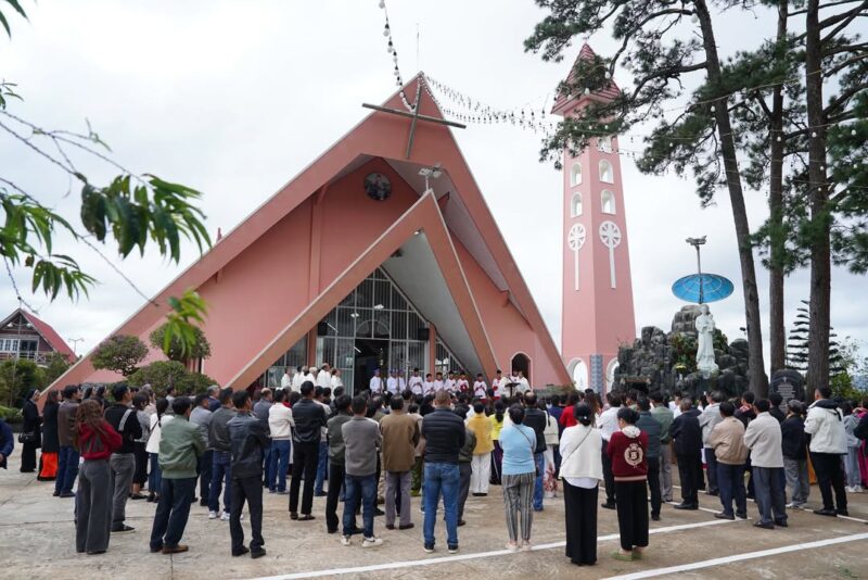 fb-161015470626458_1259883876175684