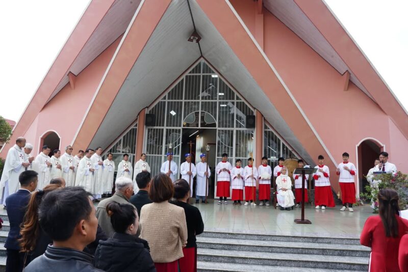 fb-161015470626458_1259883876175684