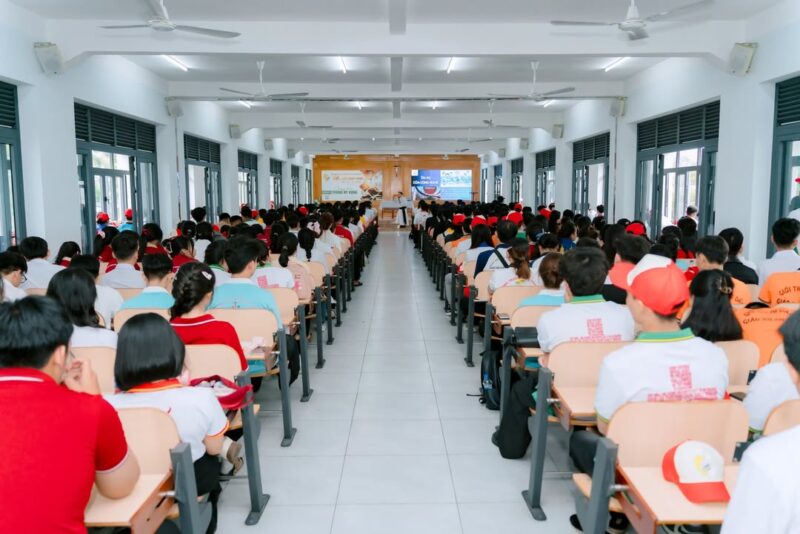 fb-732768673513037_1161688282754721