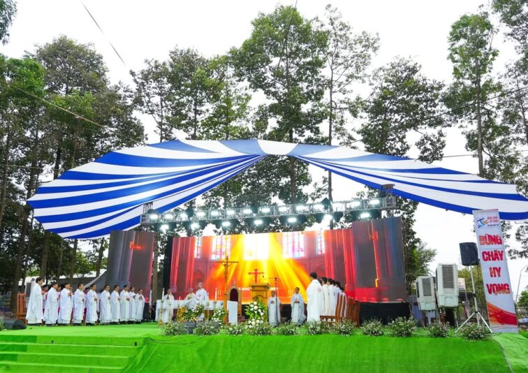 fb-732768673513037_1161688282754721