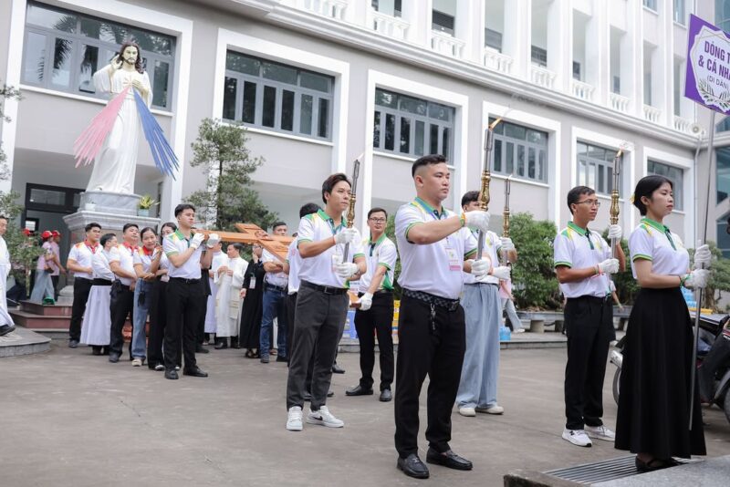 fb-732768673513037_1161688282754721