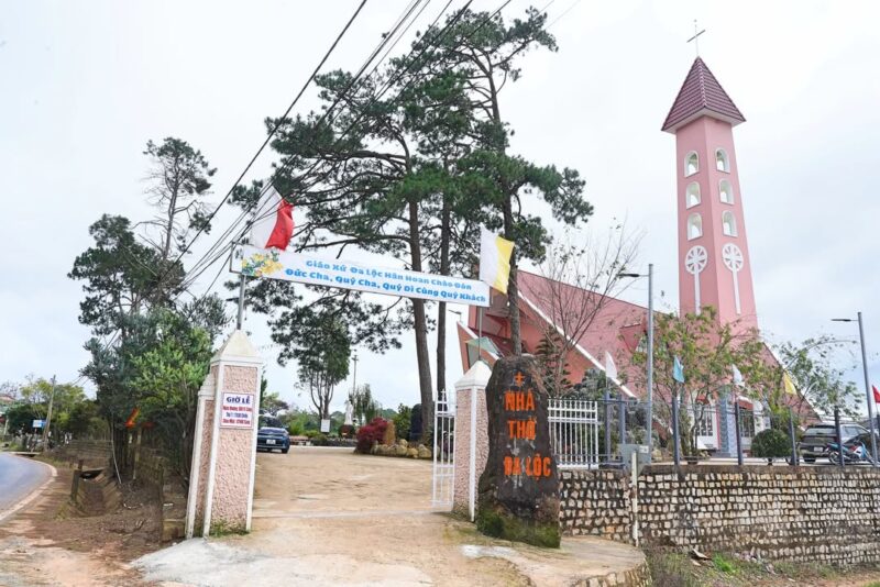 fb-161015470626458_1259883876175684