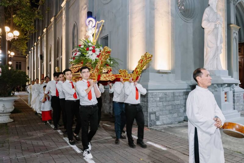 fb-104570015177619_870257898843291