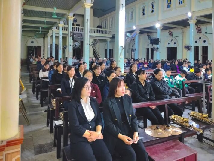 fb-732768673513037_1162382452685304