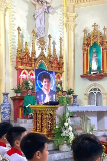 fb-732768673513037_1162382452685304