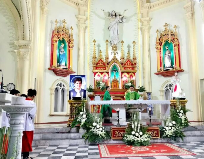 fb-732768673513037_1162382452685304