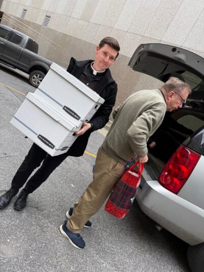 fb-107704176960_1249412577220885