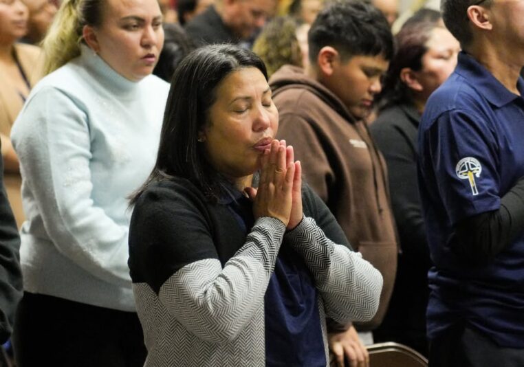 fb-1094082193990443_1422885086503846