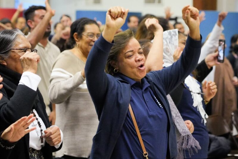 fb-1094082193990443_1422885086503846