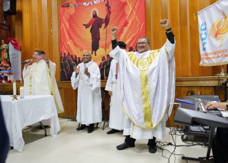 fb-1094082193990443_1422885086503846