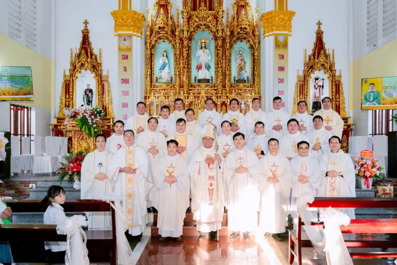 fb-104570015177619_871735912028823