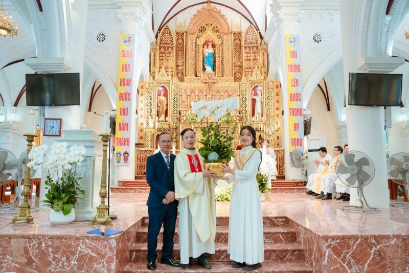 fb-1578851229095483_1256610449843527