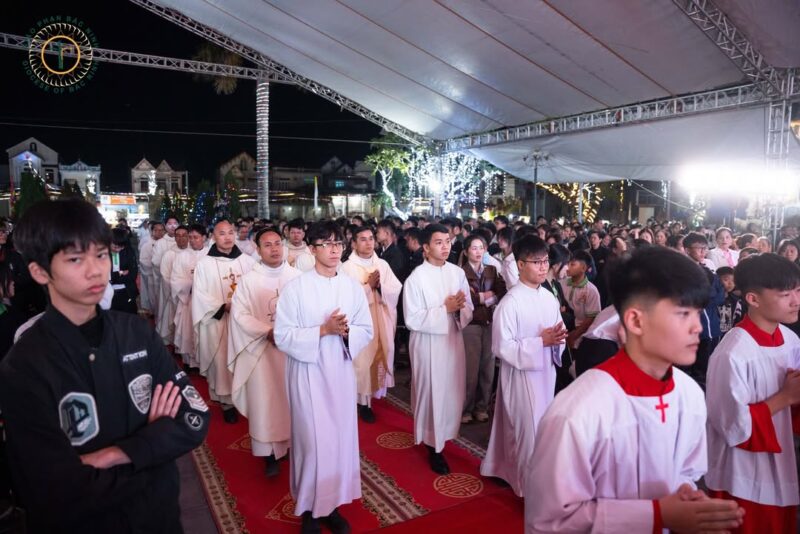 fb-732768673513037_1163502479239968