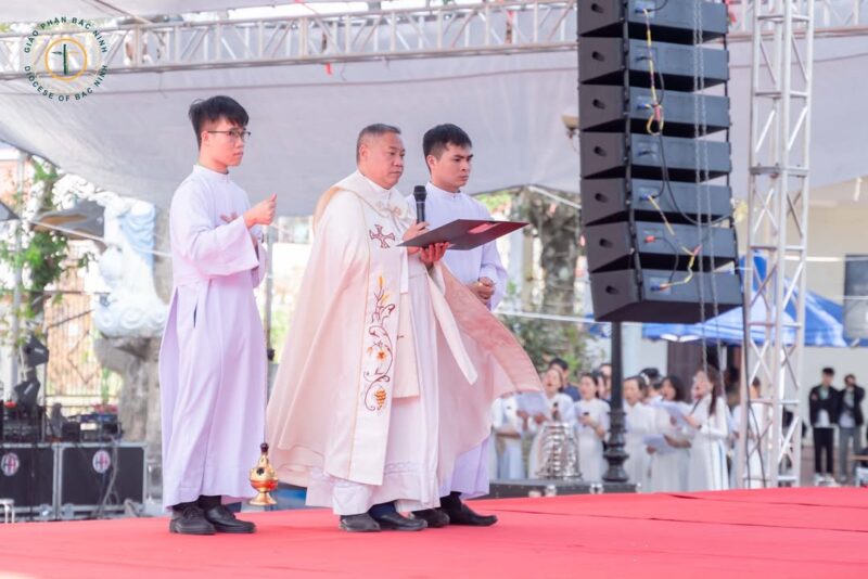 fb-732768673513037_1163444232579126