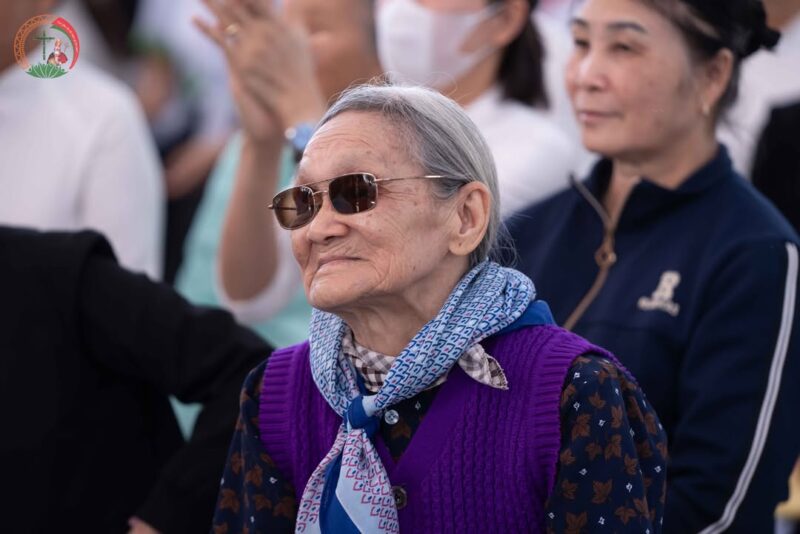 fb-732768673513037_1163407365916146