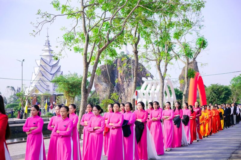 fb-285328895298373_856065860495664