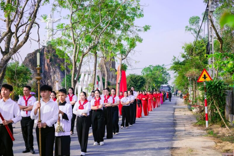 fb-285328895298373_856065860495664