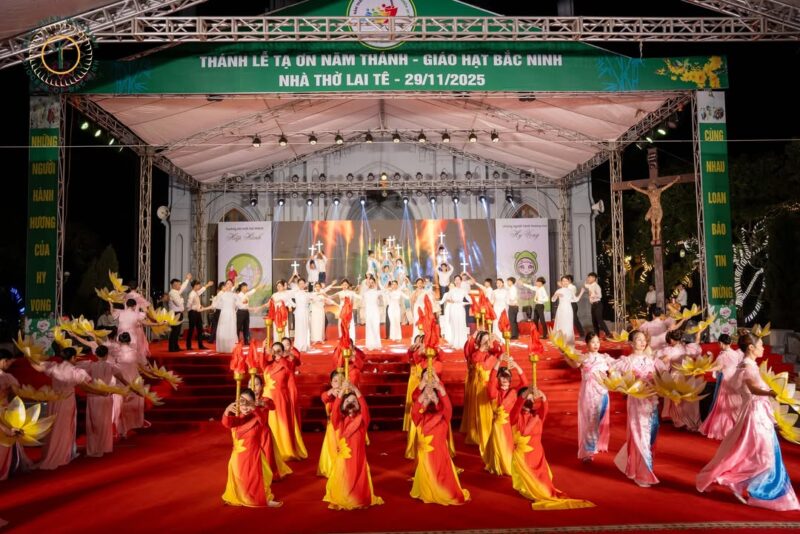 fb-732768673513037_1163575752565974