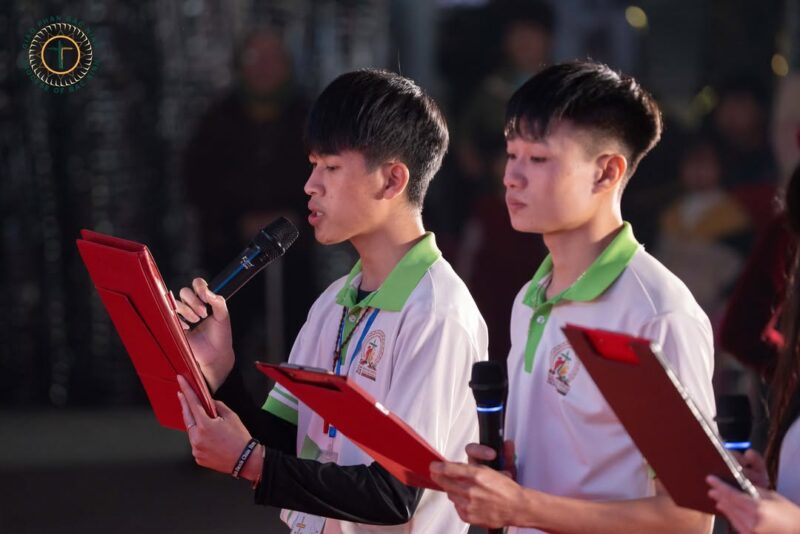 fb-732768673513037_1163557195901163