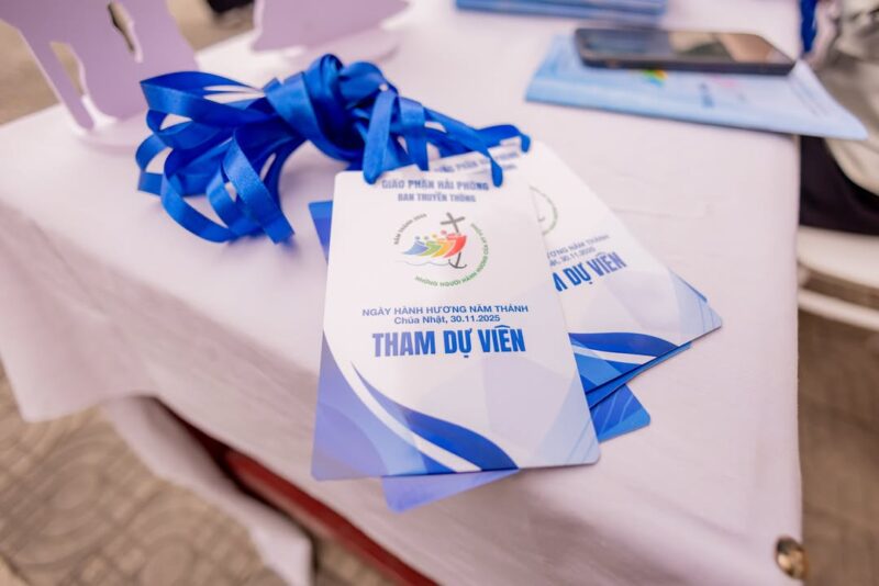 fb-104570015177619_872905821911832