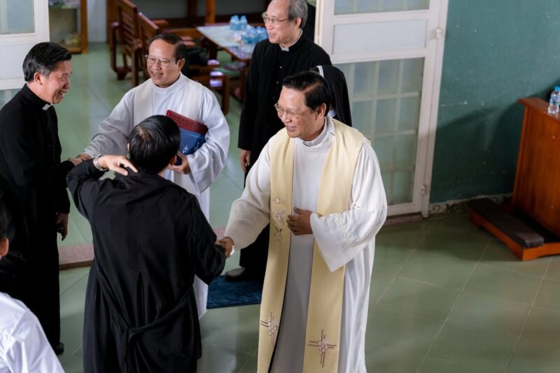 fb-585442494803518_1265751065589440