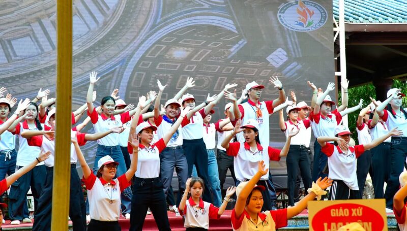 fb-161015470626458_1262600582570680