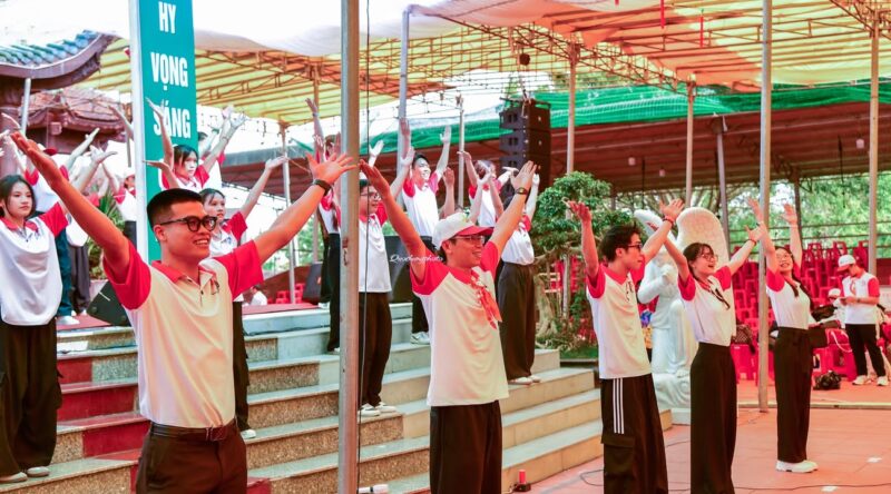 fb-161015470626458_1262839065880165