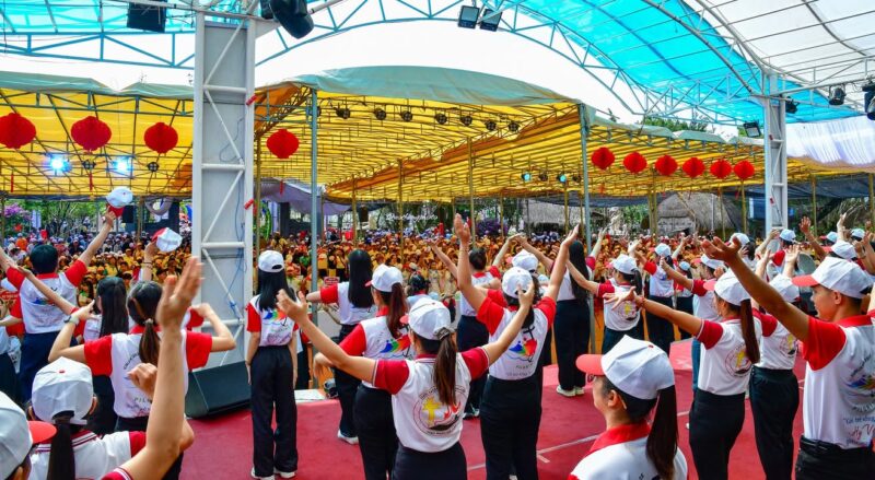 fb-161015470626458_1262839065880165