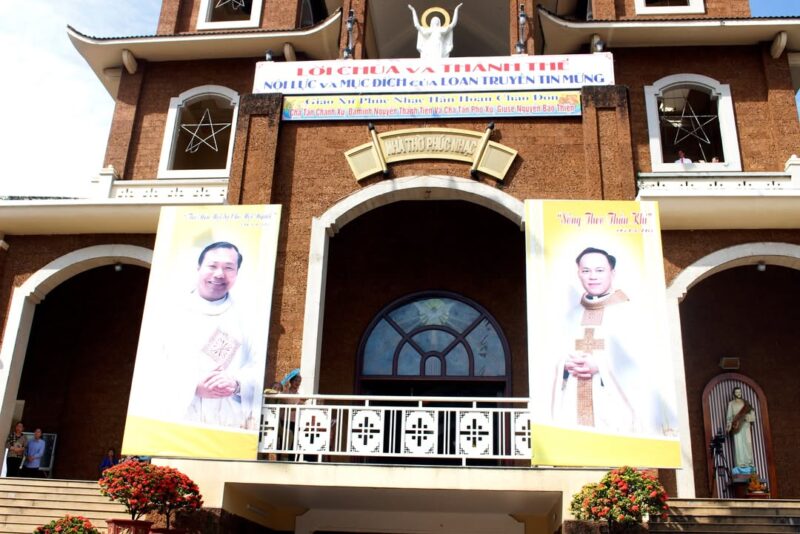 fb-585442494803518_1266139165550630