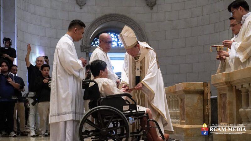 fb-104845338955723_858279250283668