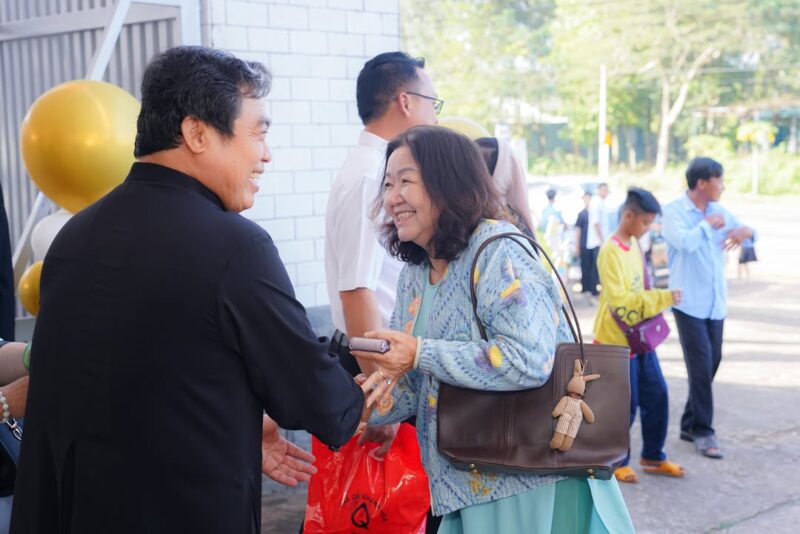 fb-1590026654585244_1168373572103764