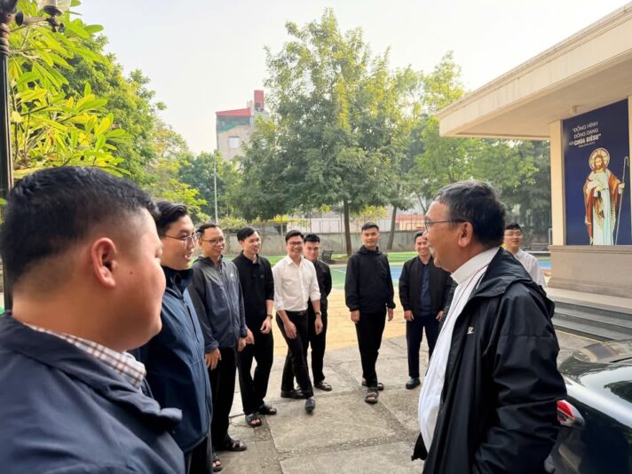 fb-104570015177619_874002355135512