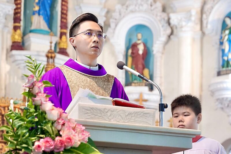 fb-1578851229095483_1258611612976744