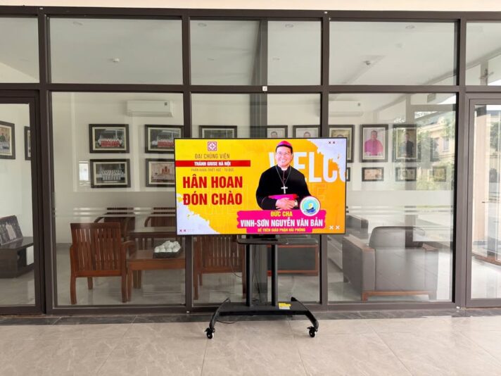 fb-104570015177619_873762451826169