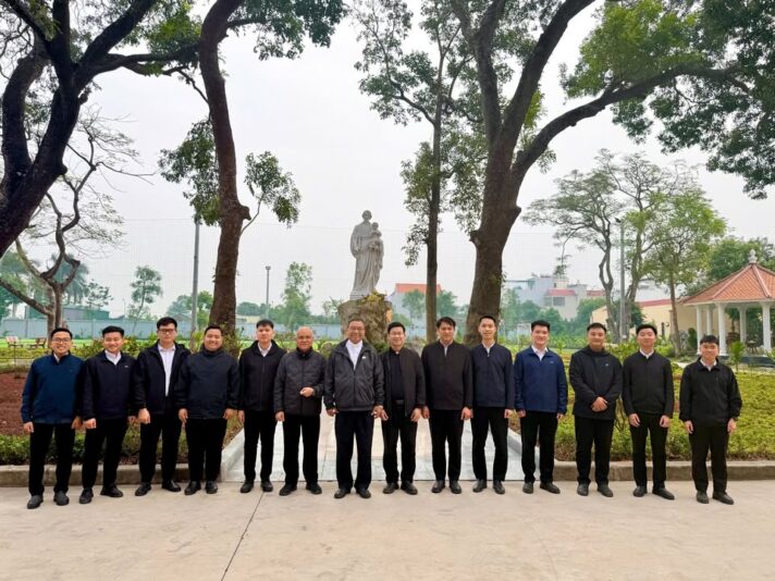 fb-104570015177619_873762451826169