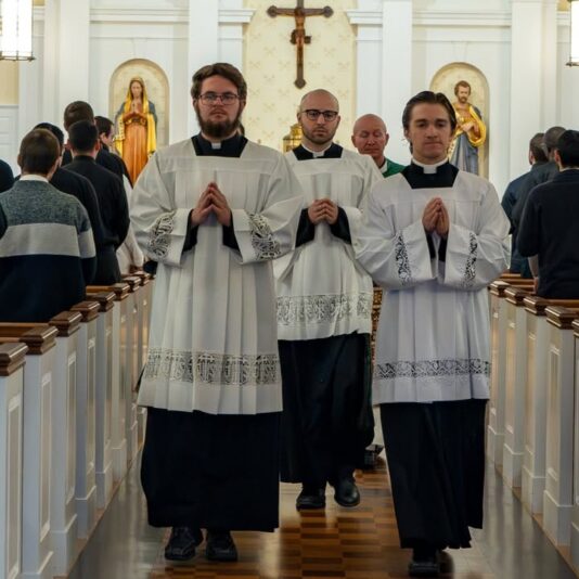 fb-127530903940386_1320168516808430