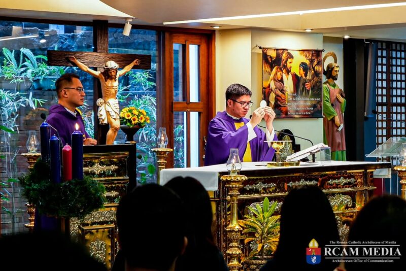 fb-104845338955723_858993463545580