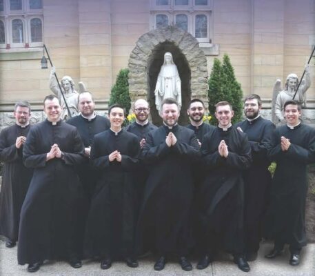 fb-199588210391012_1174007544925070