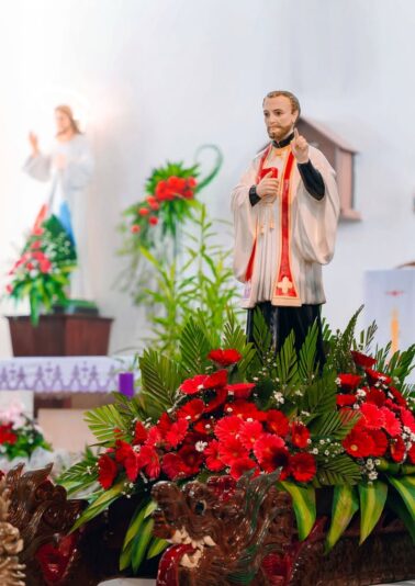 fb-161015470626458_1265575972273141