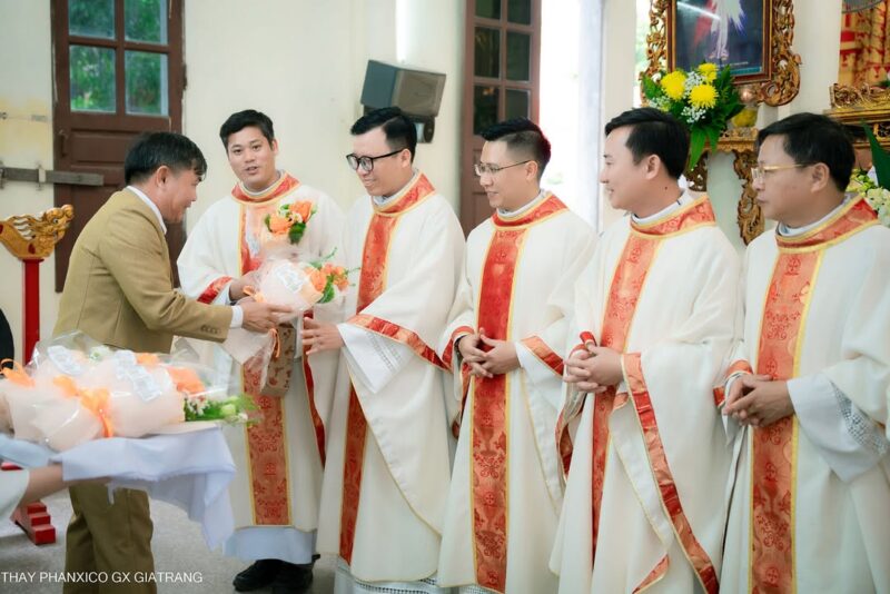 fb-1578851229095483_1260861569418415