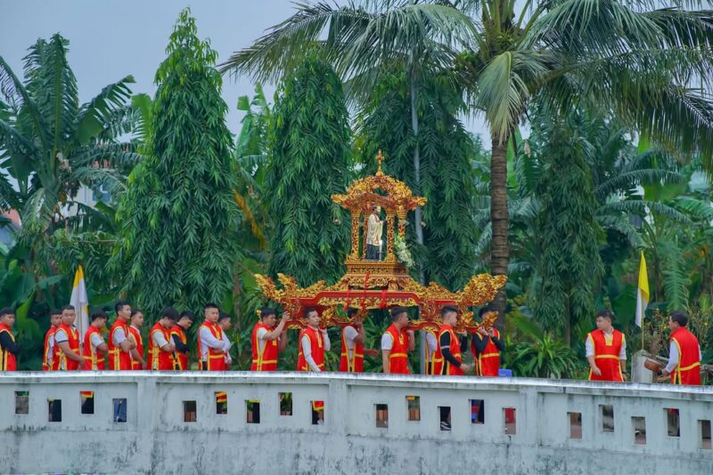 fb-1578851229095483_1261035612734344