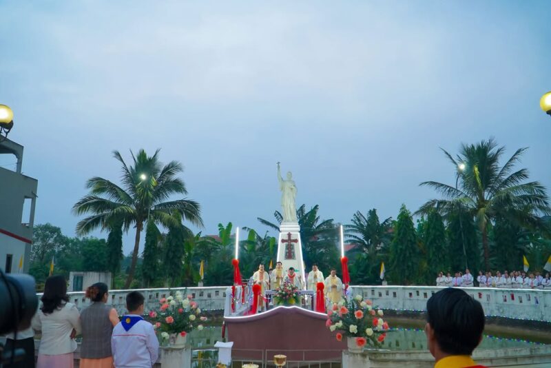 fb-1578851229095483_1261035612734344